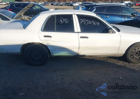 2010 Ford Crown Victoria Police/Police Interceptor z USA, uszkodzony, nr VIN 2FABP7BV2AX102141